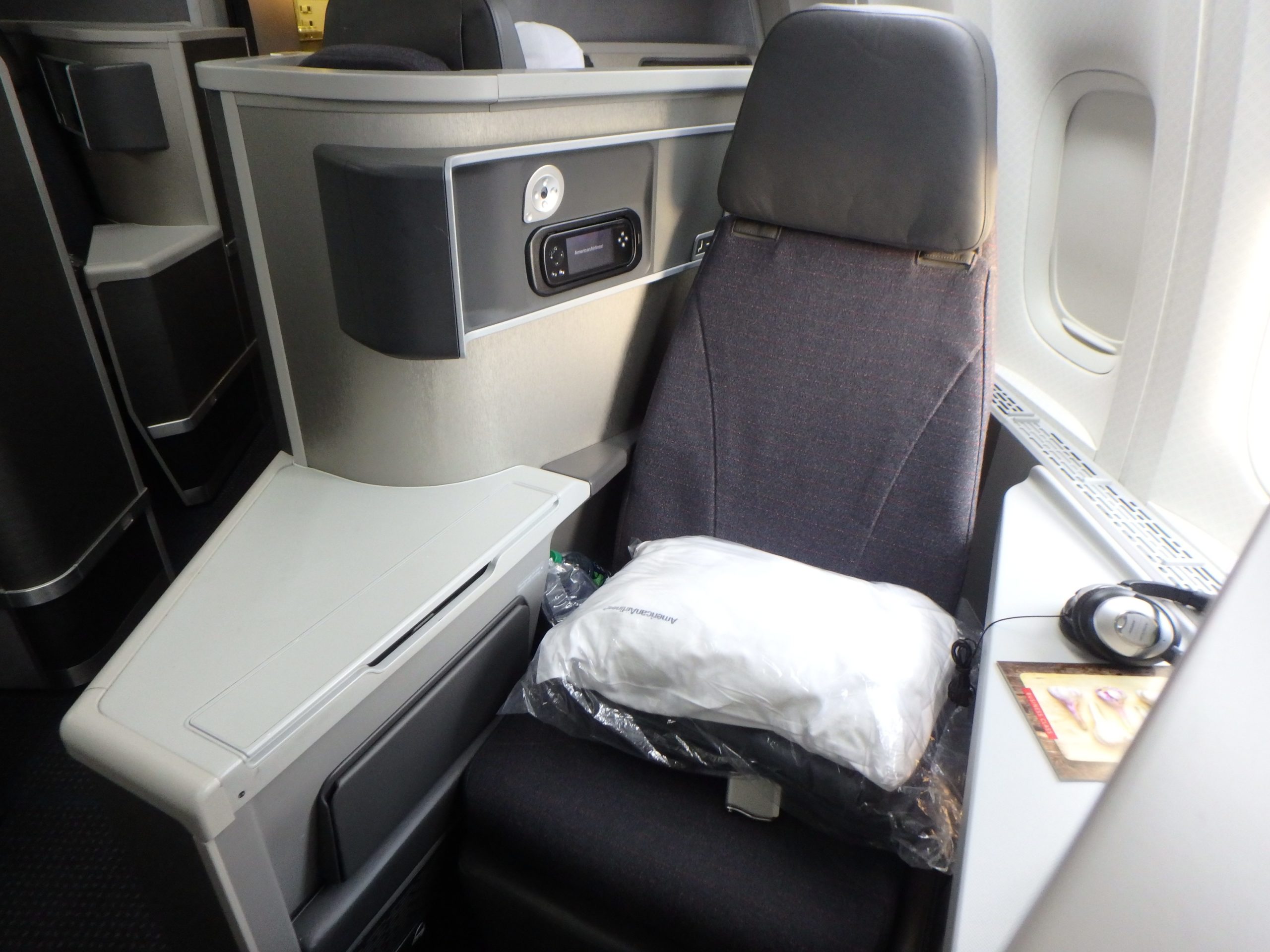 Review: American Airlines 777-200 Business Class New York JFK to London ...