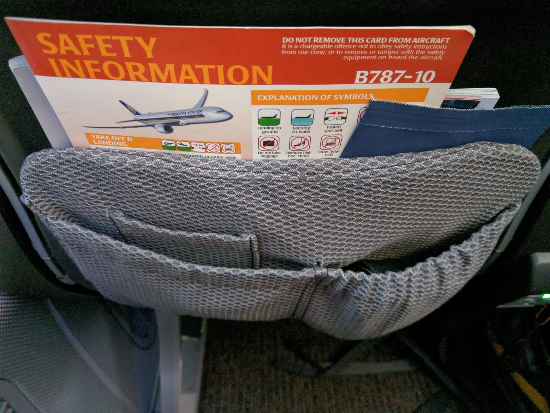 review-singapore-airlines-b787-economy-class-singapore-to-bangkok