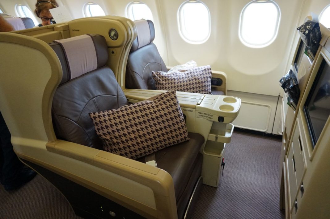 Review Singapore Airlines A330 Business Class Hanoi To Singapore The Milelion