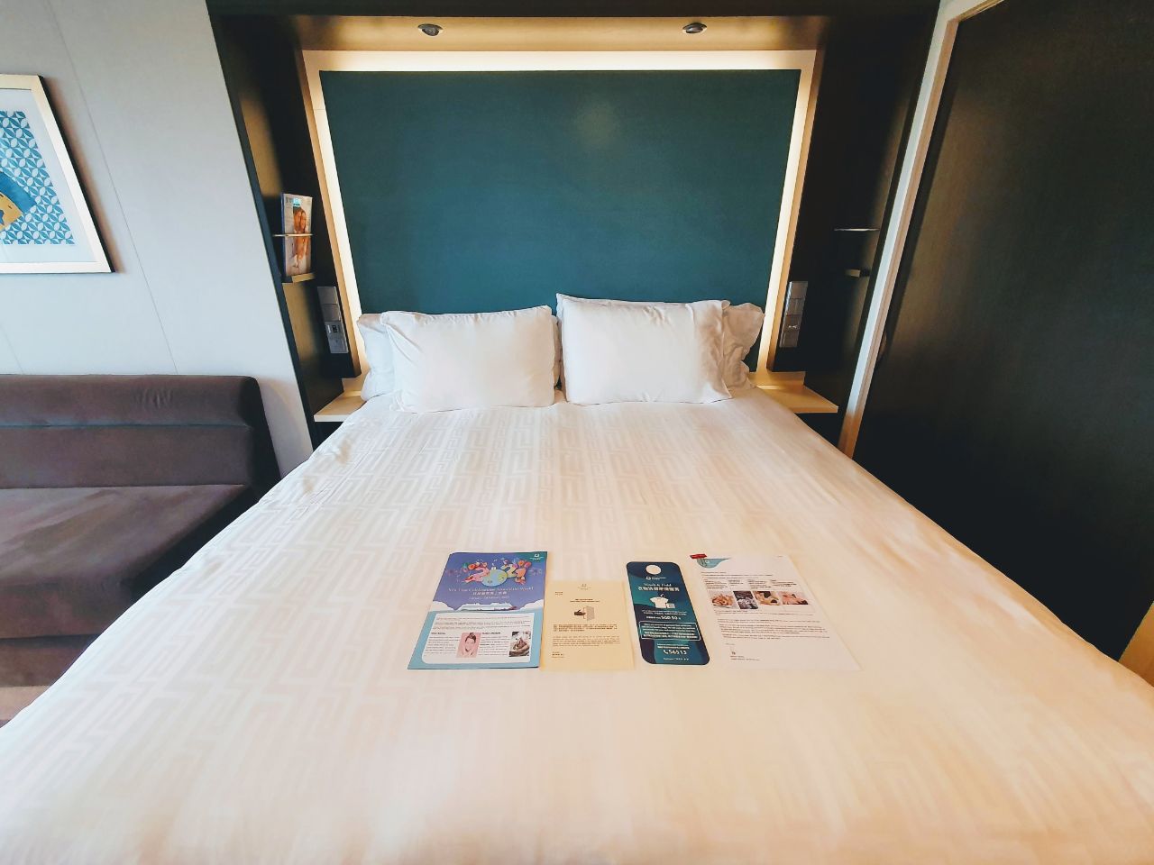 Stateroom bed
