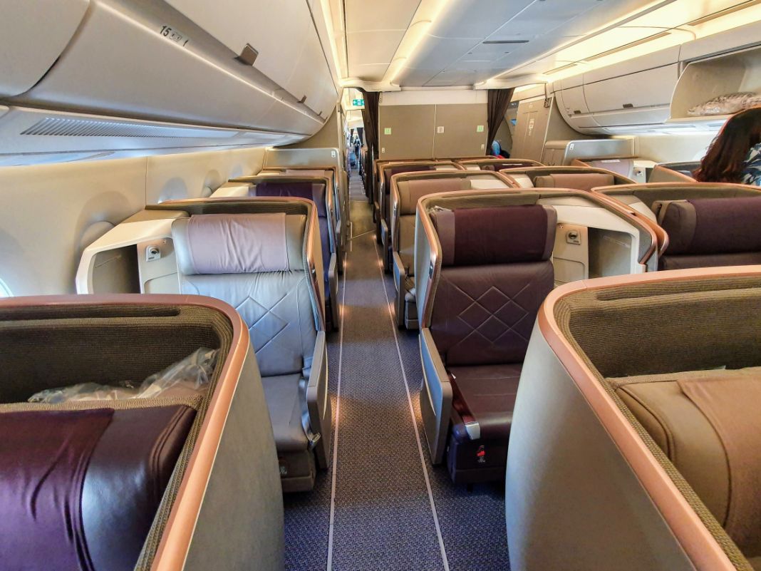 Singapore Airlines A350-900 Business Class cabin