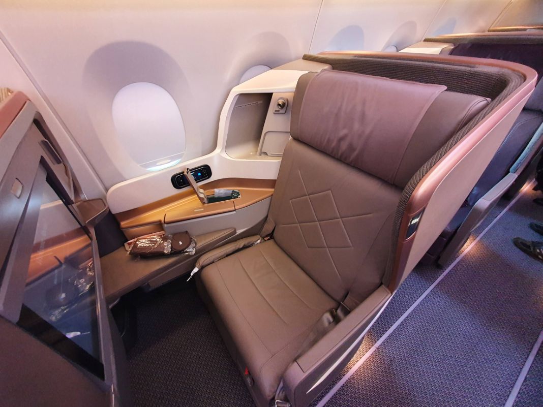 Singapore Airlines A350-900 Business Class seat