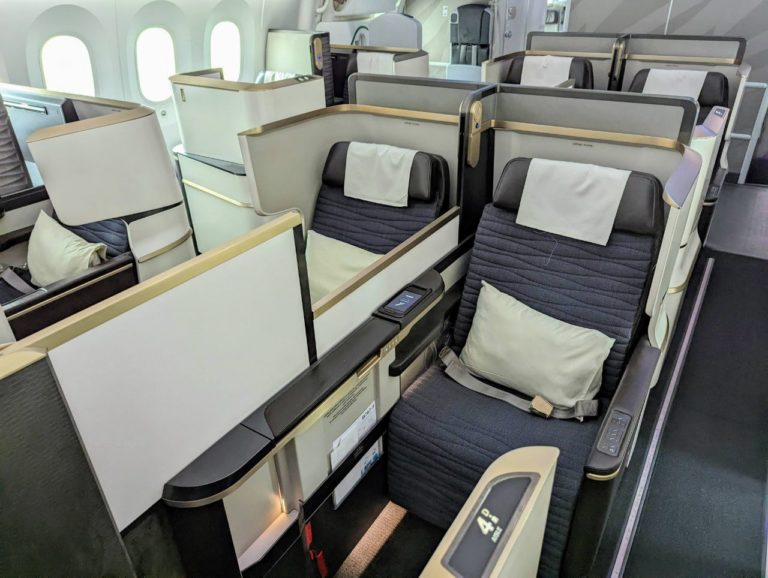 Review: Gulf Air B787-9 Business Class Bangkok To Bahrain (via ...